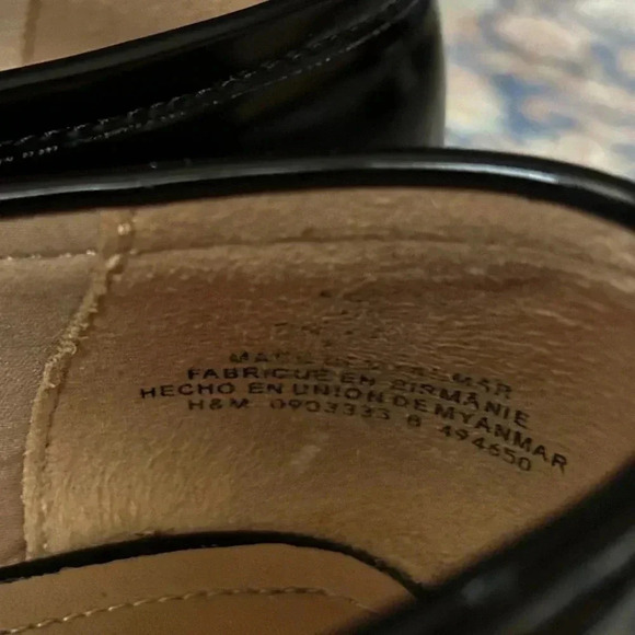 EUC barely worn Black leather patent loafers size EU 36 or US 5. Like new! - Picture 5 of 13